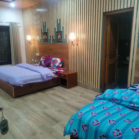 Starry Sky Hotel Joshimath Bagian luar foto