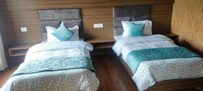 Starry Sky Hotel Joshimath Bagian luar foto