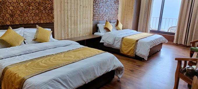 Starry Sky Hotel Joshimath Bagian luar foto