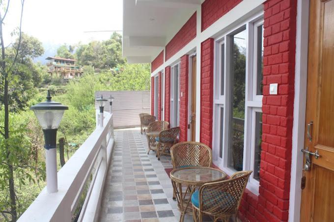 Starry Sky Hotel Joshimath Bagian luar foto