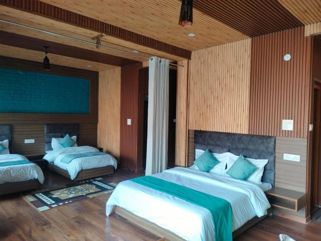 Starry Sky Hotel Joshimath Bagian luar foto